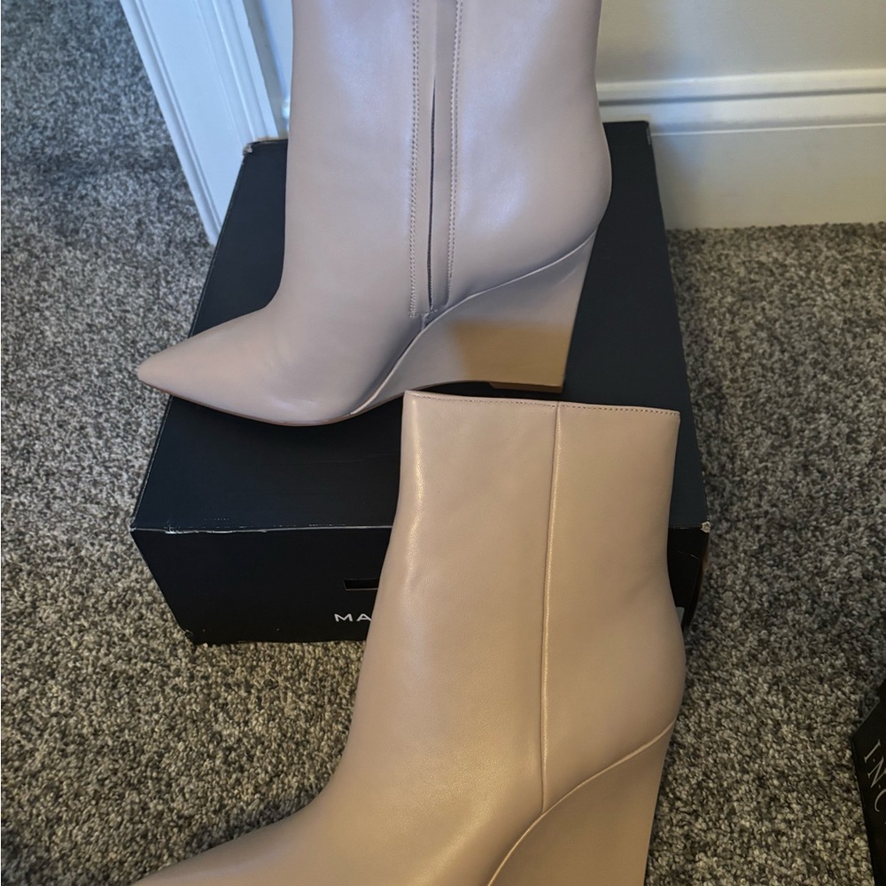 Marc Fisher Tan Heeled Boots Sleek Design Never been worn size 10.